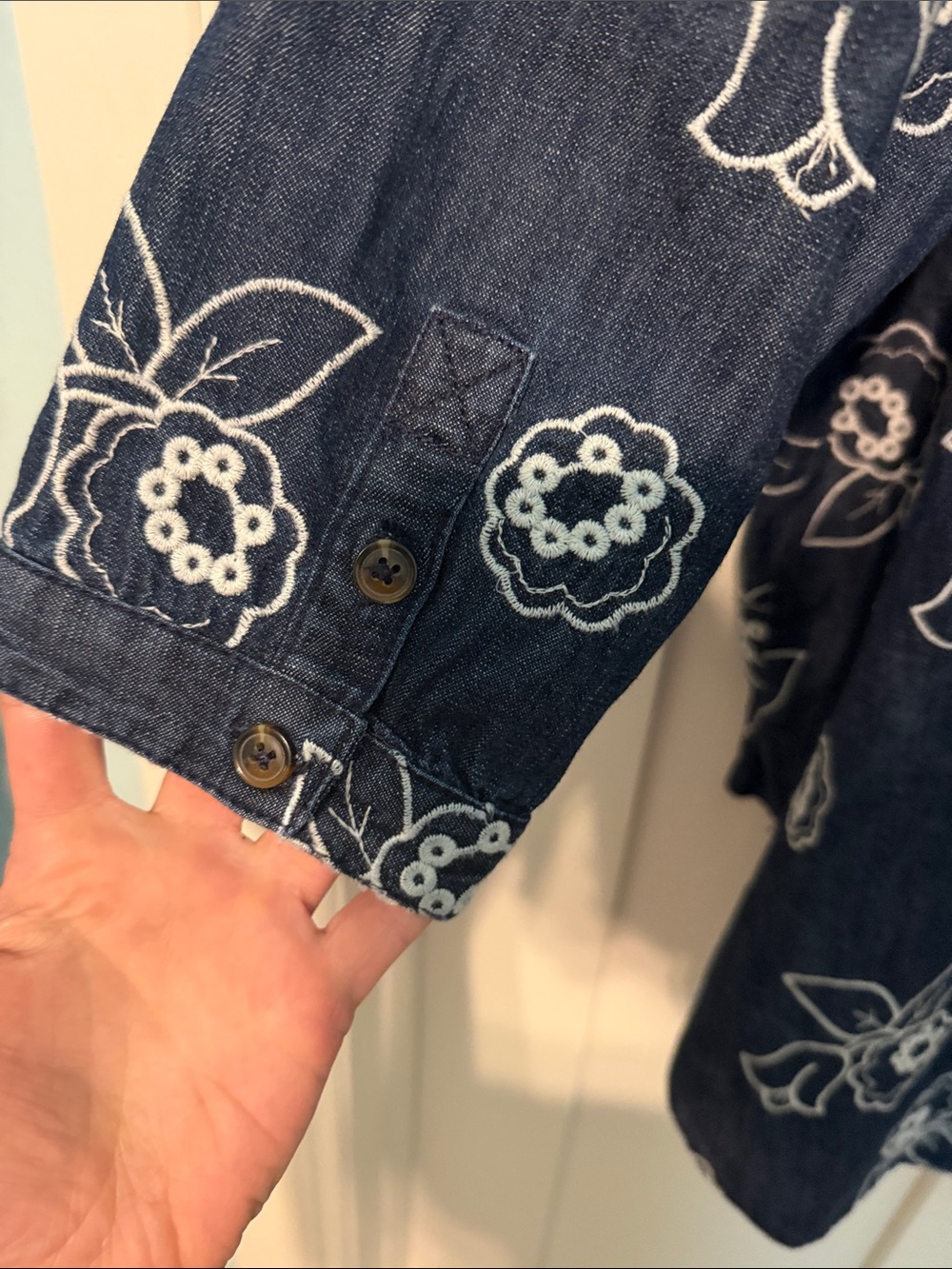 Maeve Anthropologie Blue 100% Cotton Oversized Floral Denim Button-Down Shirt - Picture 8 of 9
